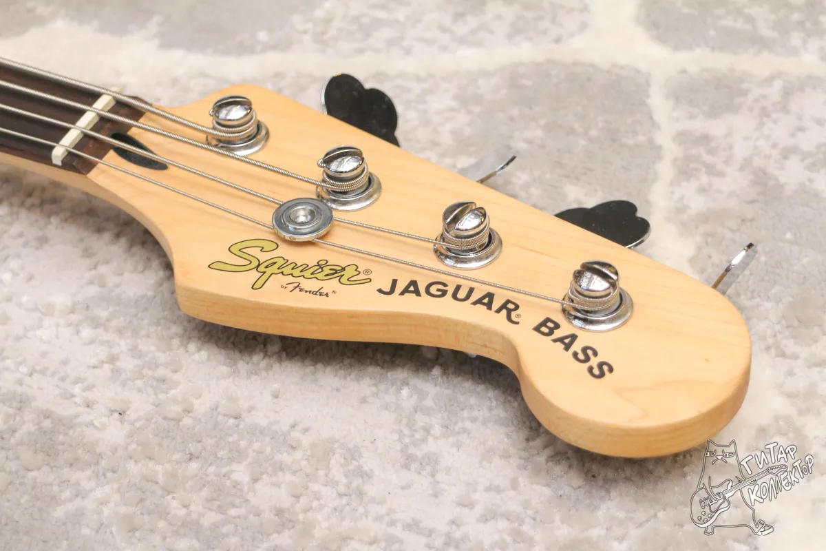 Squier Vintage Modified Jaguar Bass