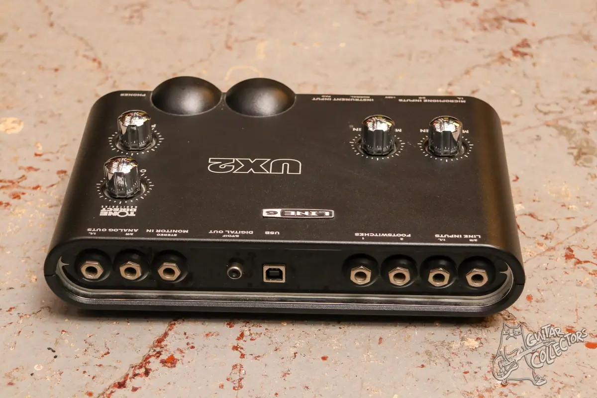 Line 6 POD Studio UX 2 Звуковая Карта