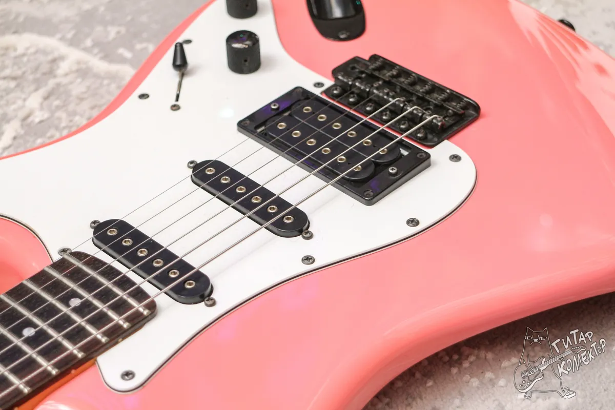Rockoon by Kawai RF-38 Stratocaster Pink