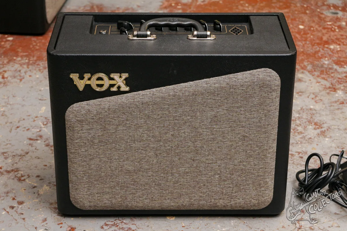 VOX AV 15 Guitar Combo