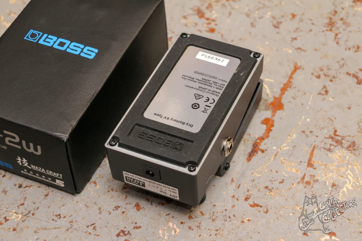 Boss MT 2 W Waza Craft Metal Zone Distortion