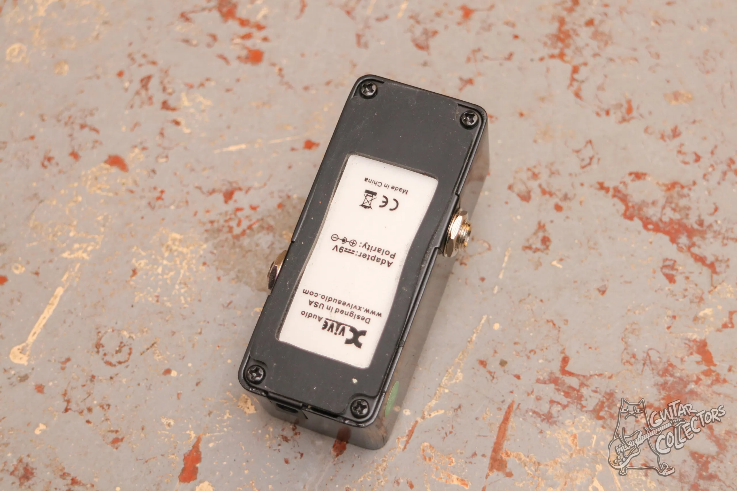 XVIVE PT 05 Chromatic Pedal Tuner
