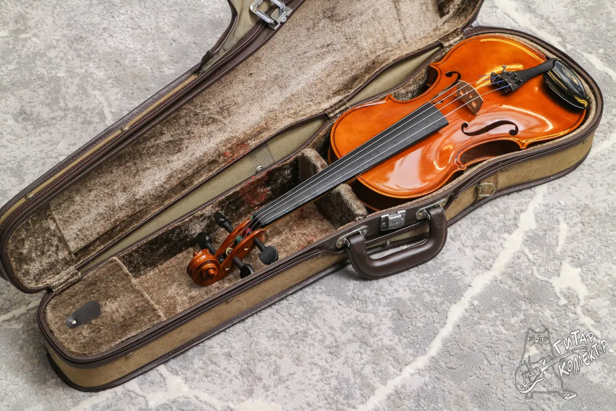 Violin Antonius Stradivarius Cremonensis 1713