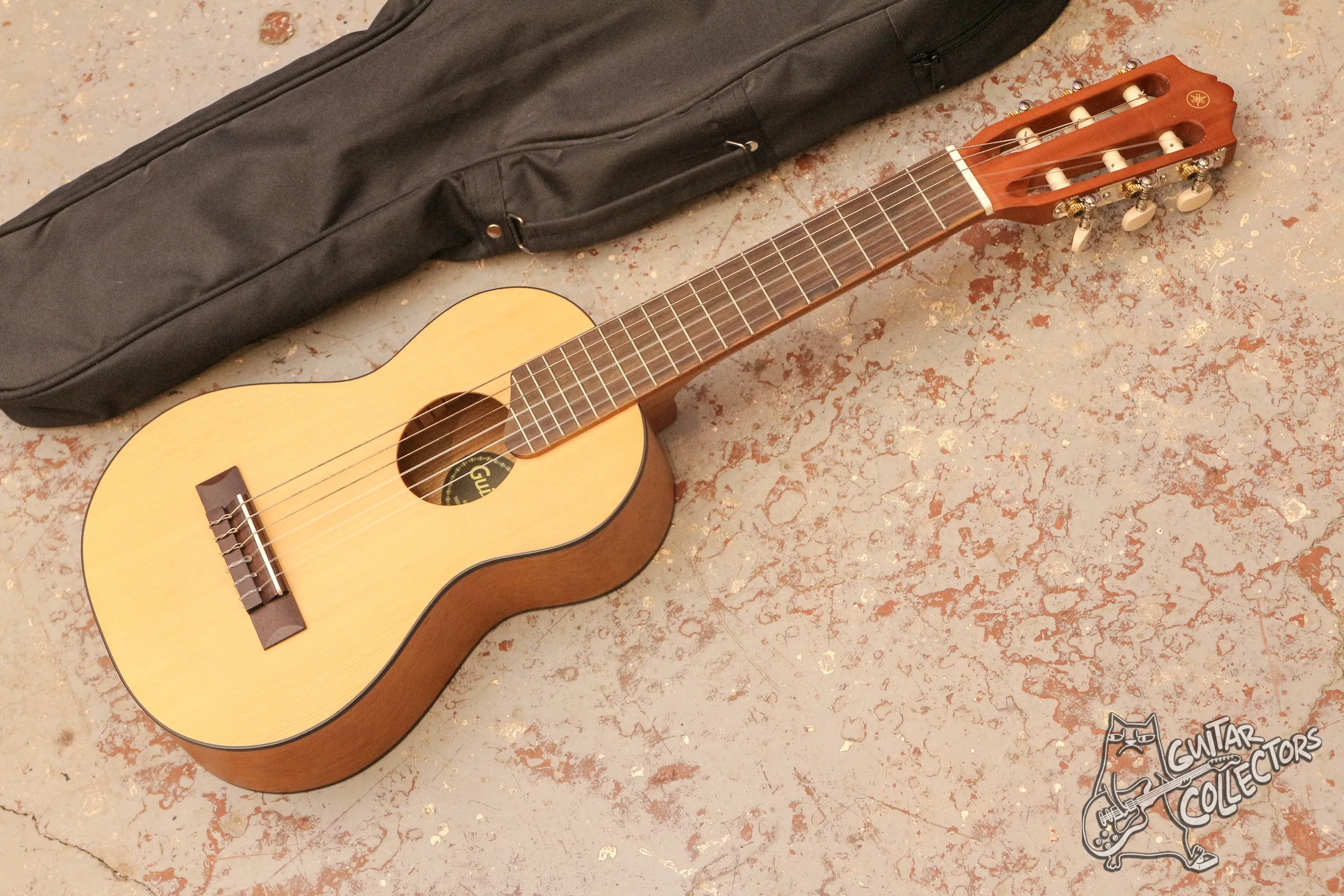 Yamaha GL1 Guitalele
