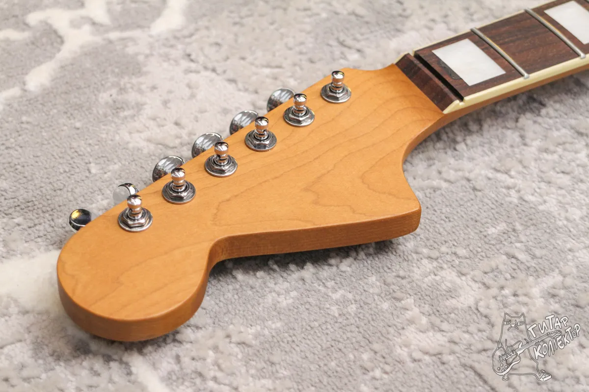 Jaguar Neck Гриф с колками