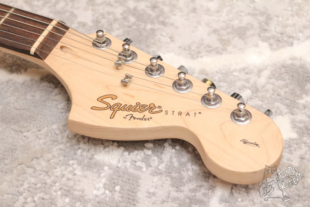 Squier Affinity Stratocaster HSS RCG Race Green