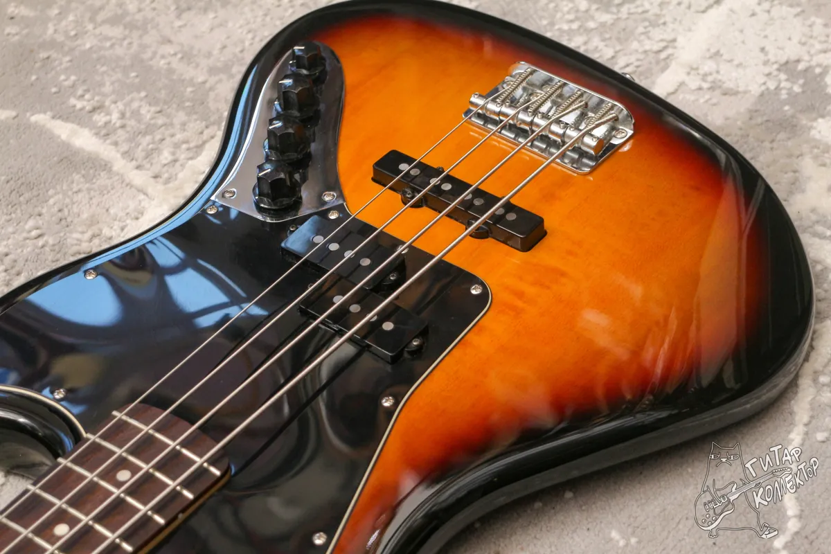 Squier Vintage Modified Jaguar Bass