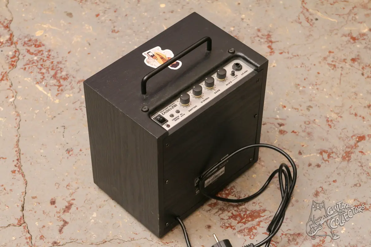 ibanez IBZ 10 GV Guitar Combo