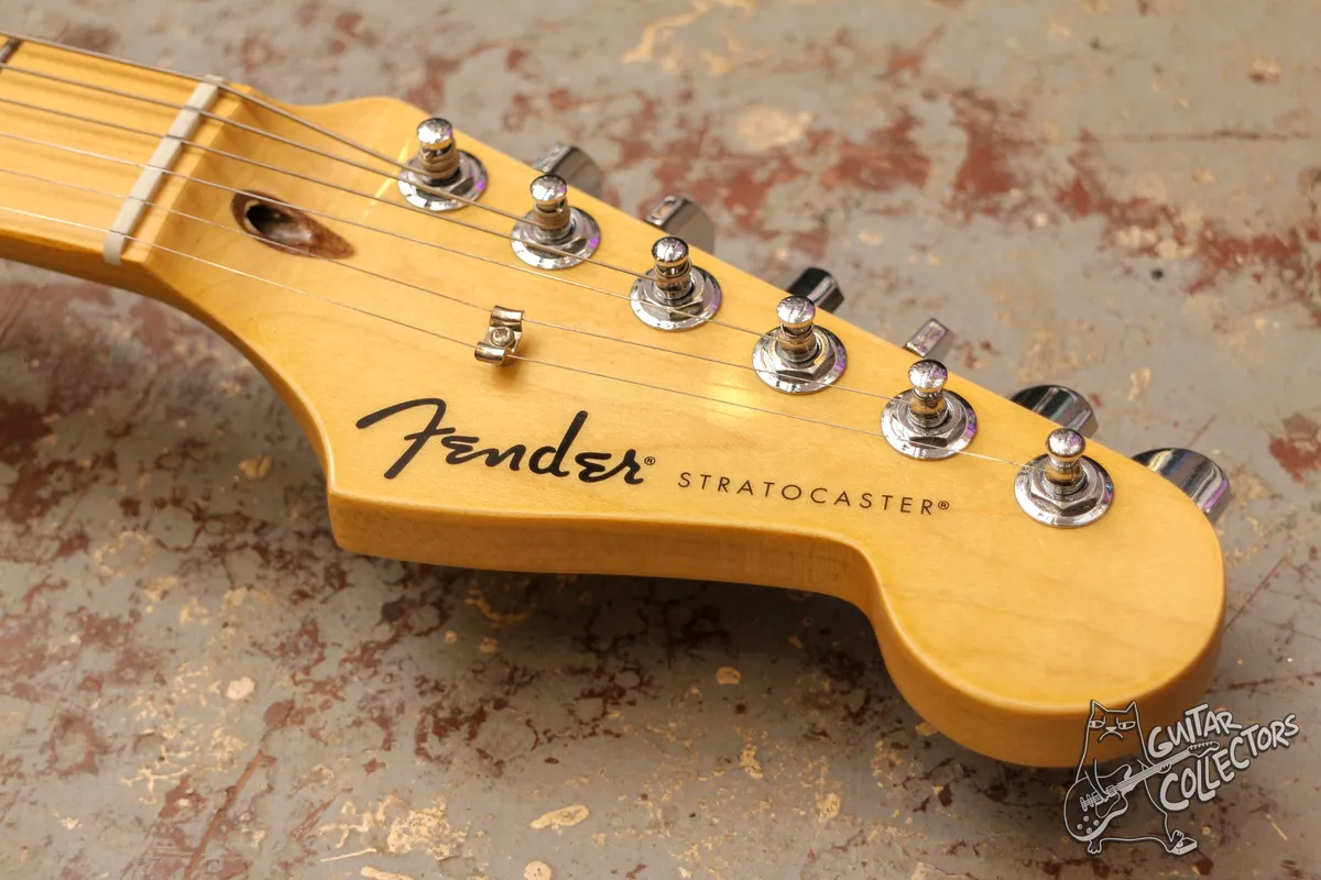 Fender Standard Stratocaster MN Candy Cola NEW