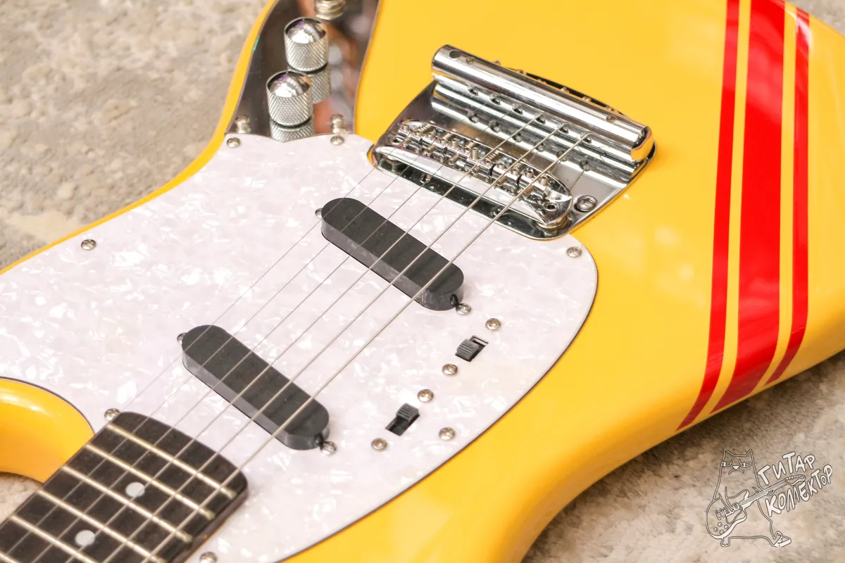 Fender Mustang Competition Yellow Copy