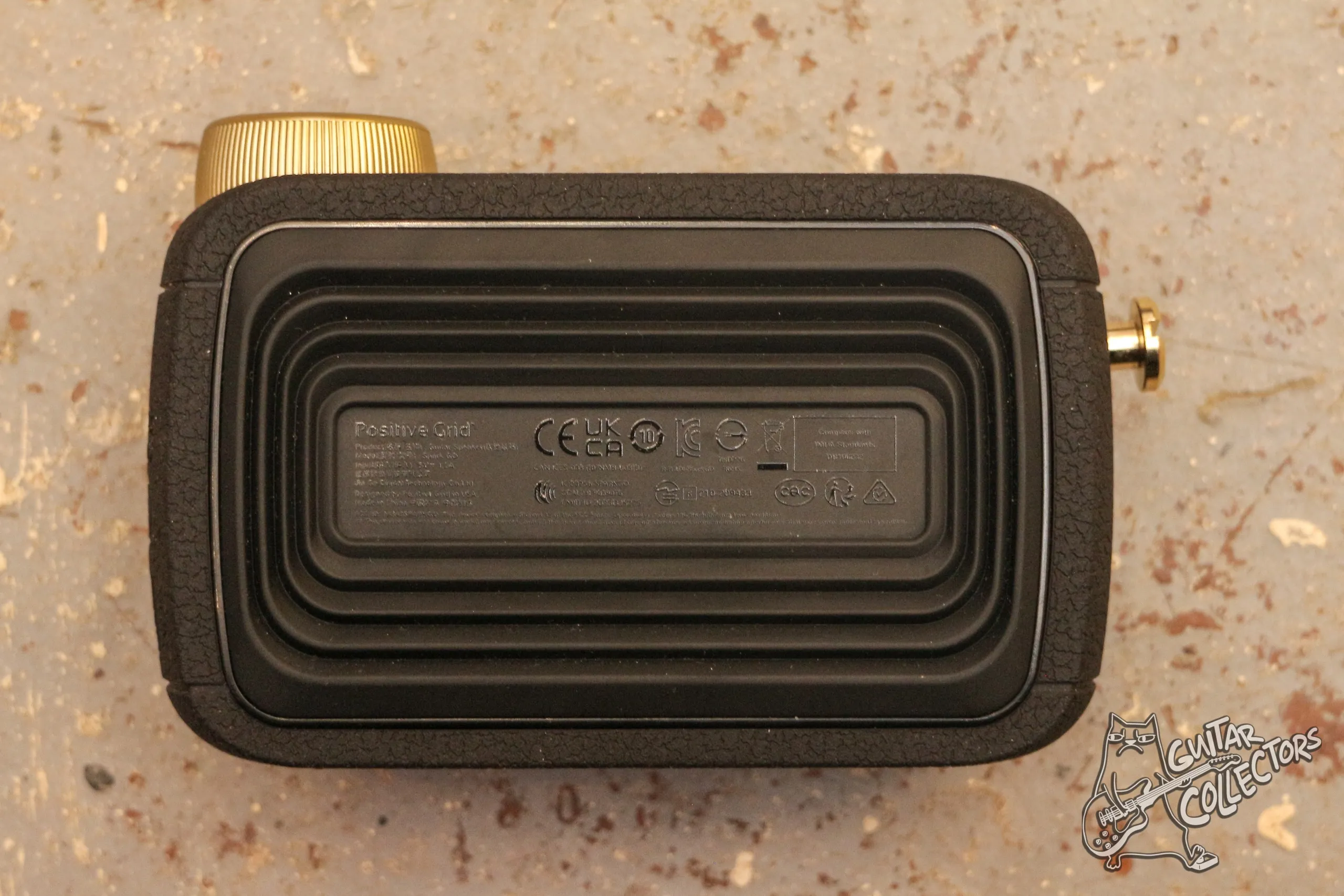 Positive Grid Spark Go Portable Smart Guitar Amp