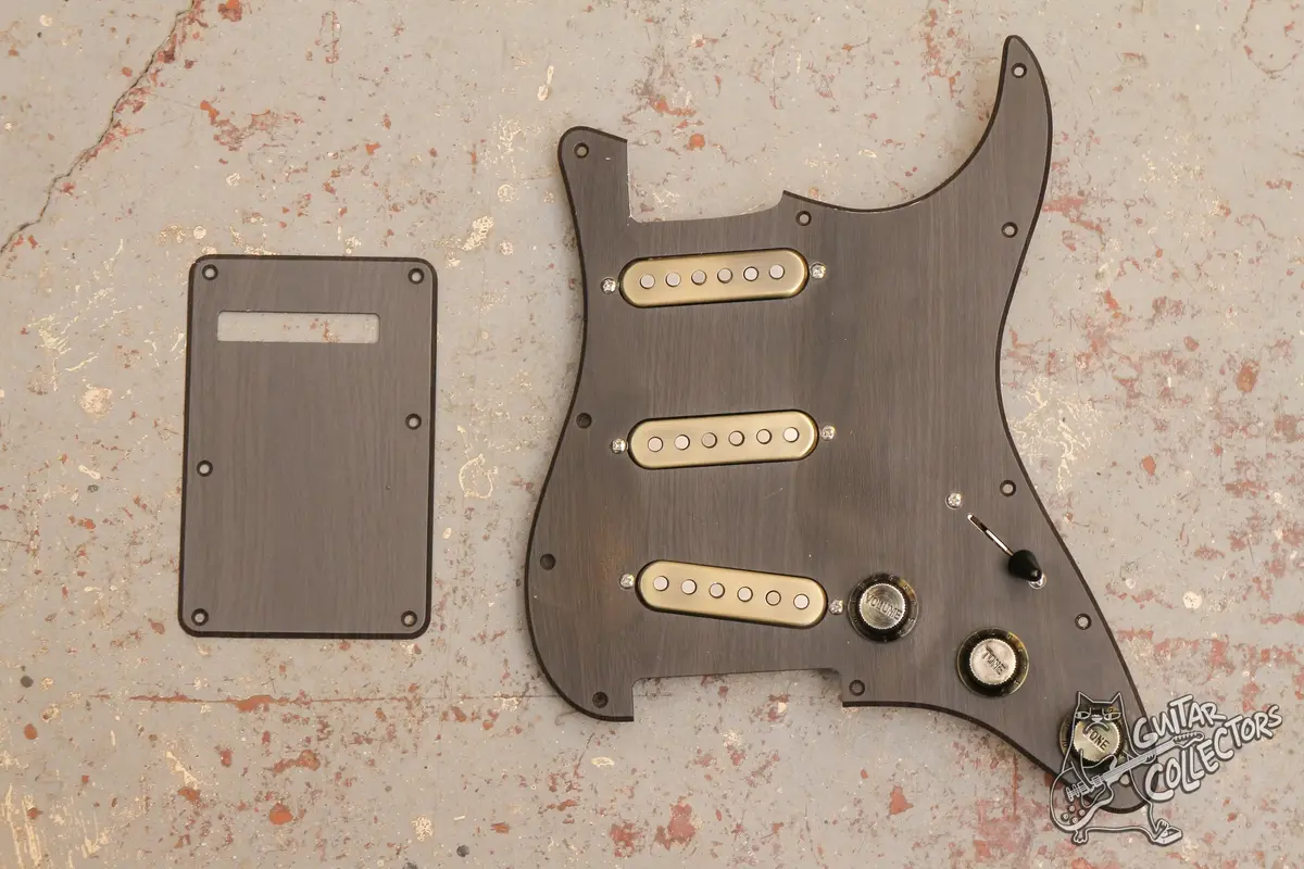Strat Loaded Pickguard SSS Alnico V