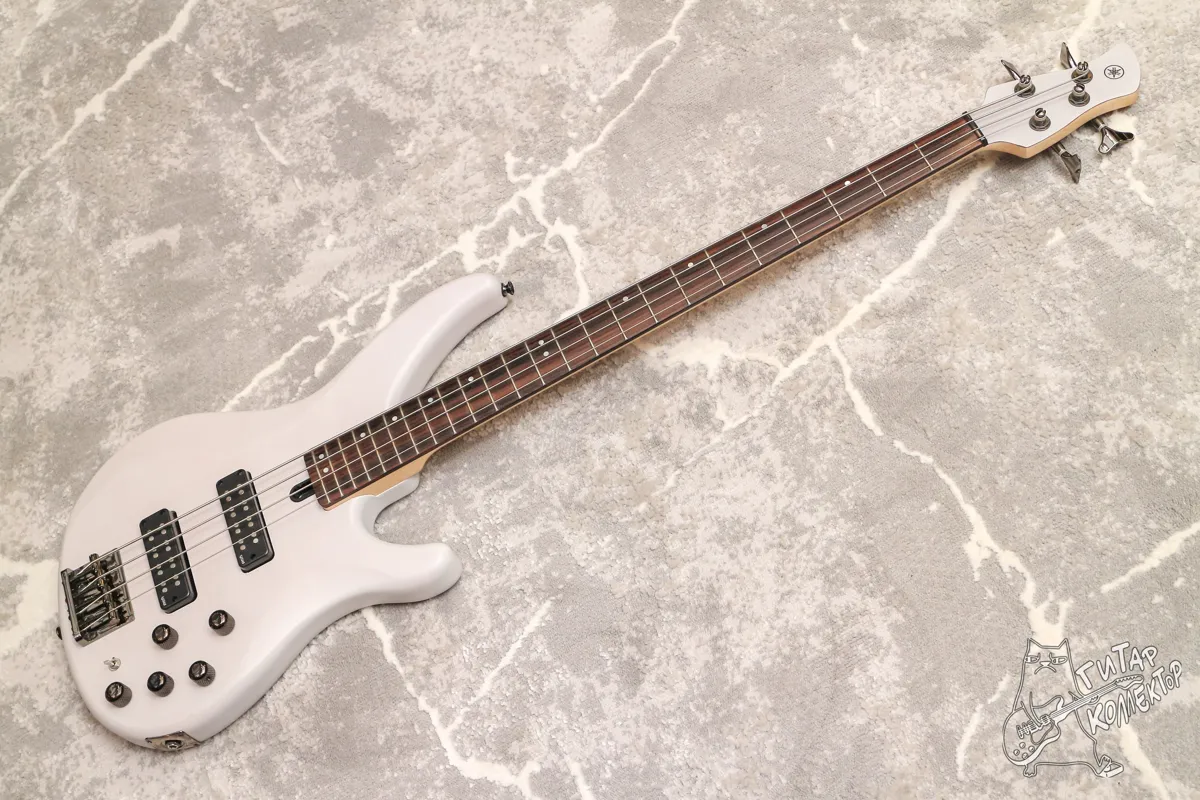 Yahama TRBX504 Translucent White Bass