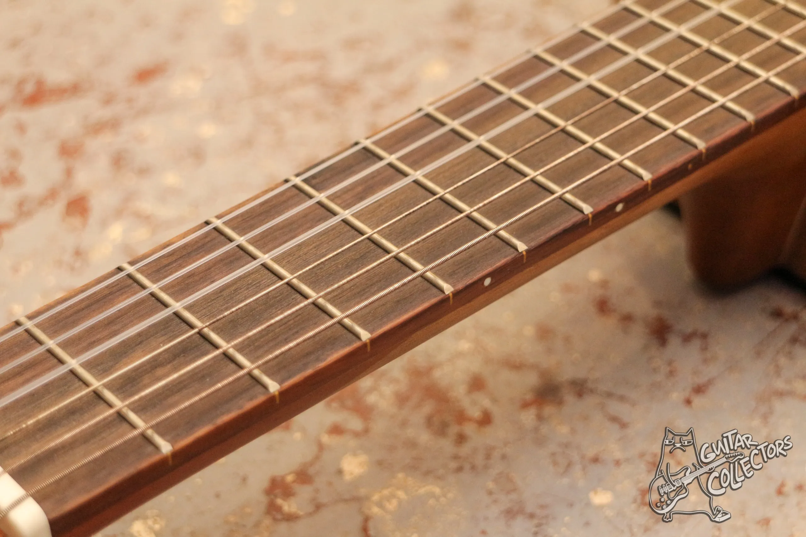 Yamaha GL1 Guitalele