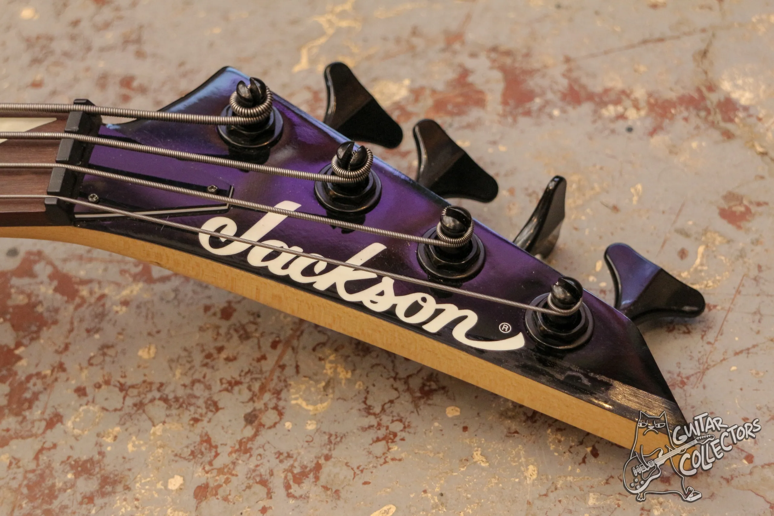 Jackson Concert Bass Minion JS1X Pavo Purple