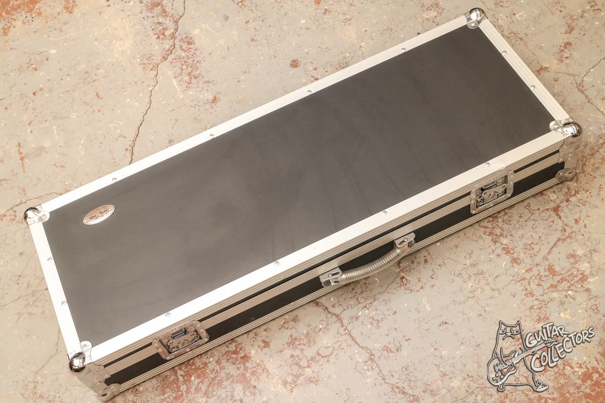 Harley Benton Flight Case Wood Guitar