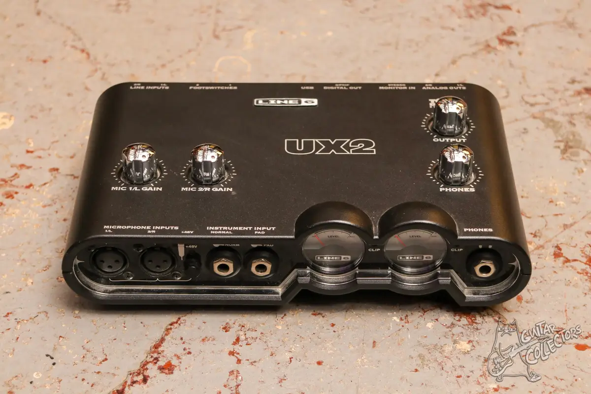 Line 6 POD Studio UX 2 Звуковая Карта