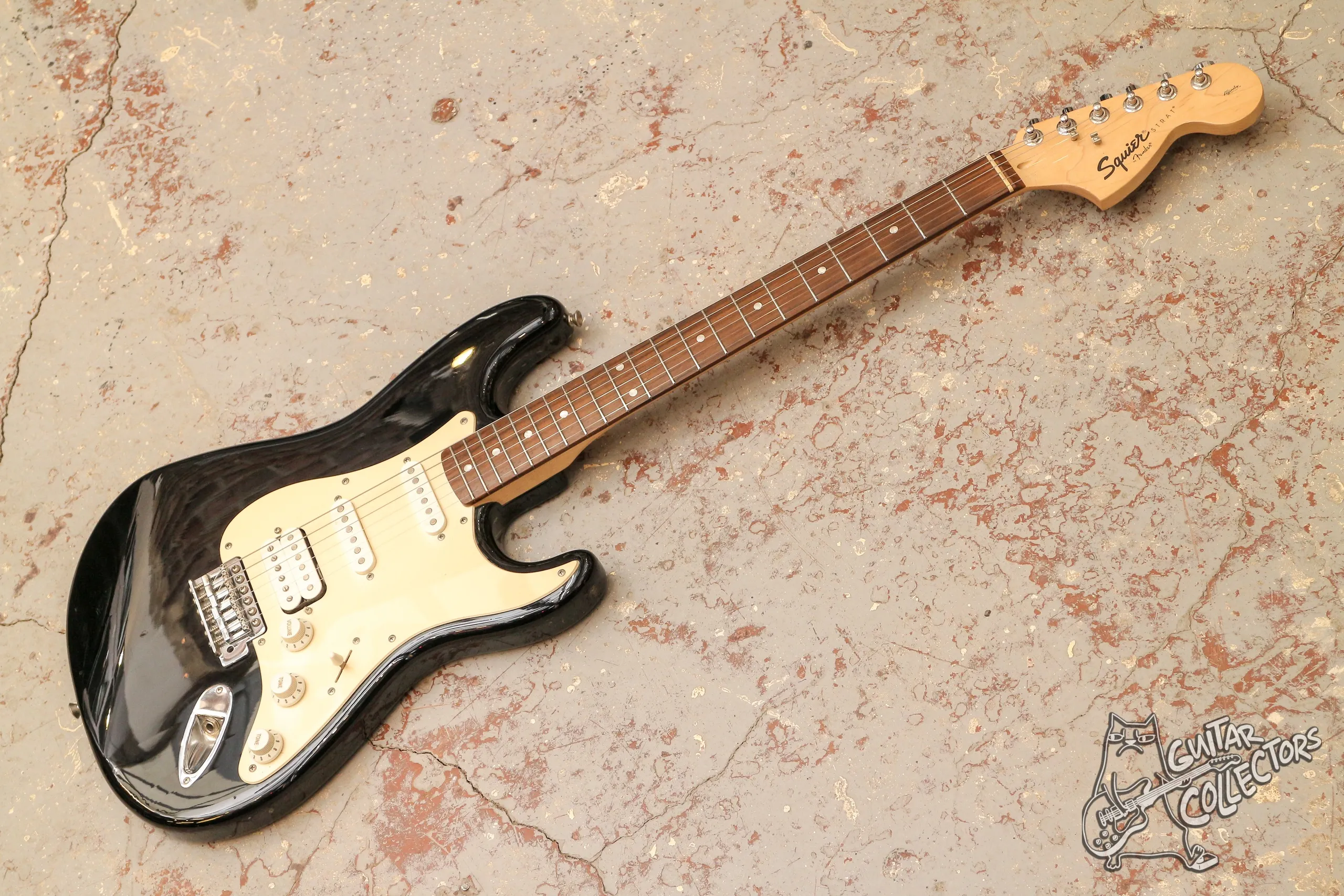 Squier Affinity Stratocaster HSS Black