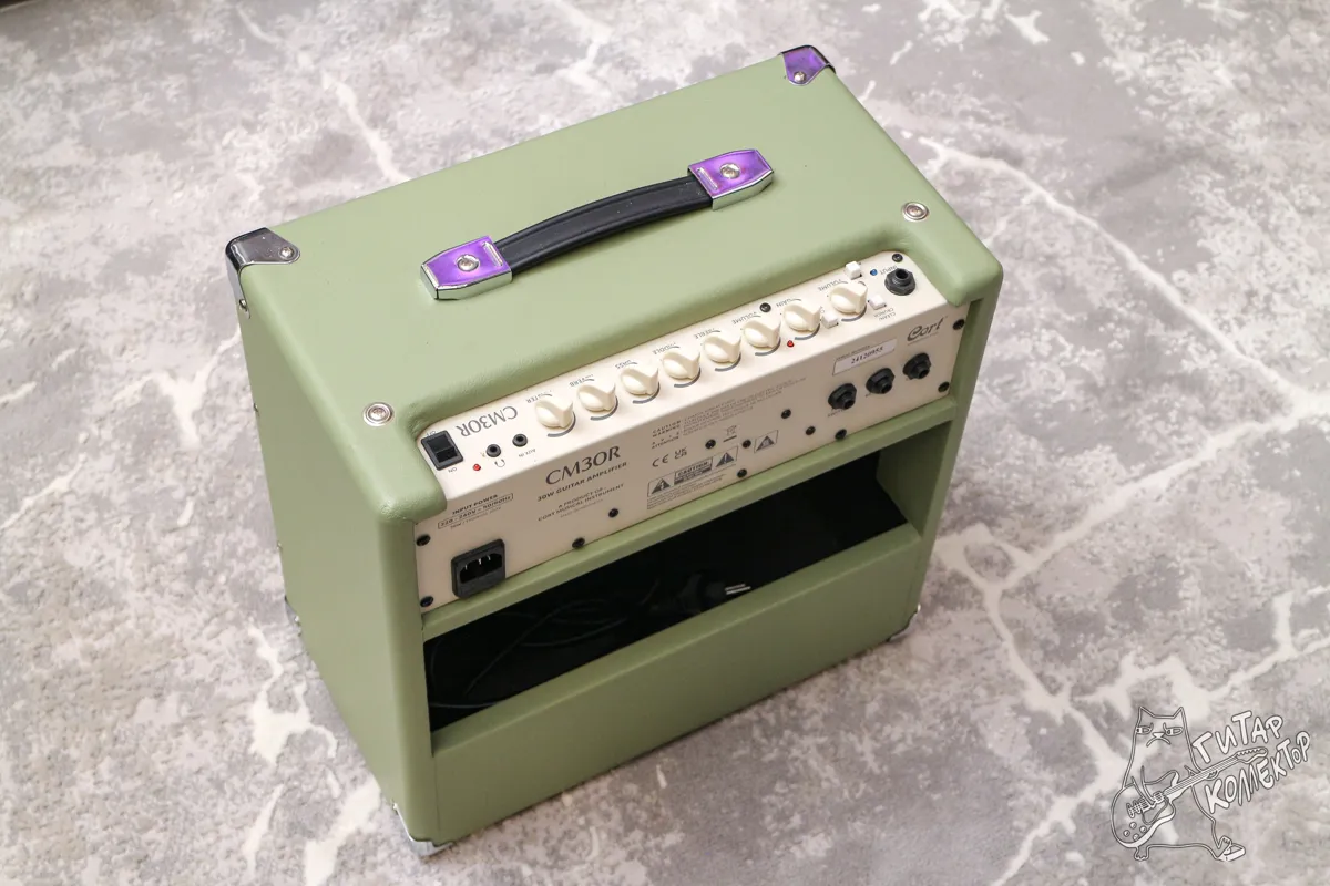Cort CM 30 R Guitar Combo
