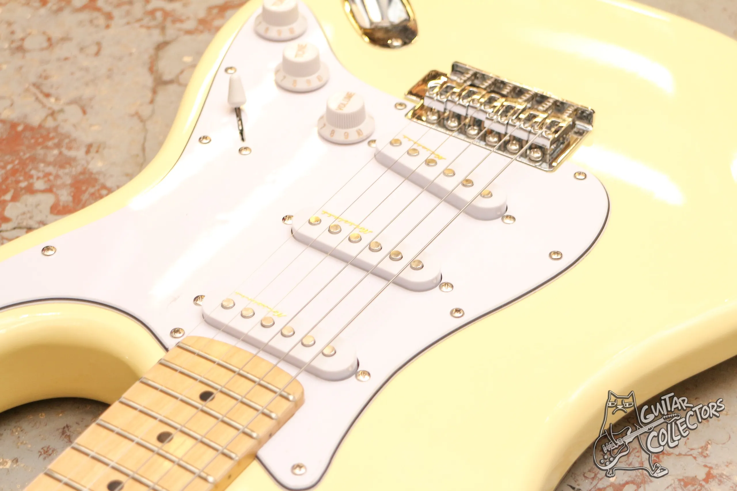 Fender Stratocaster Vintage White Copy