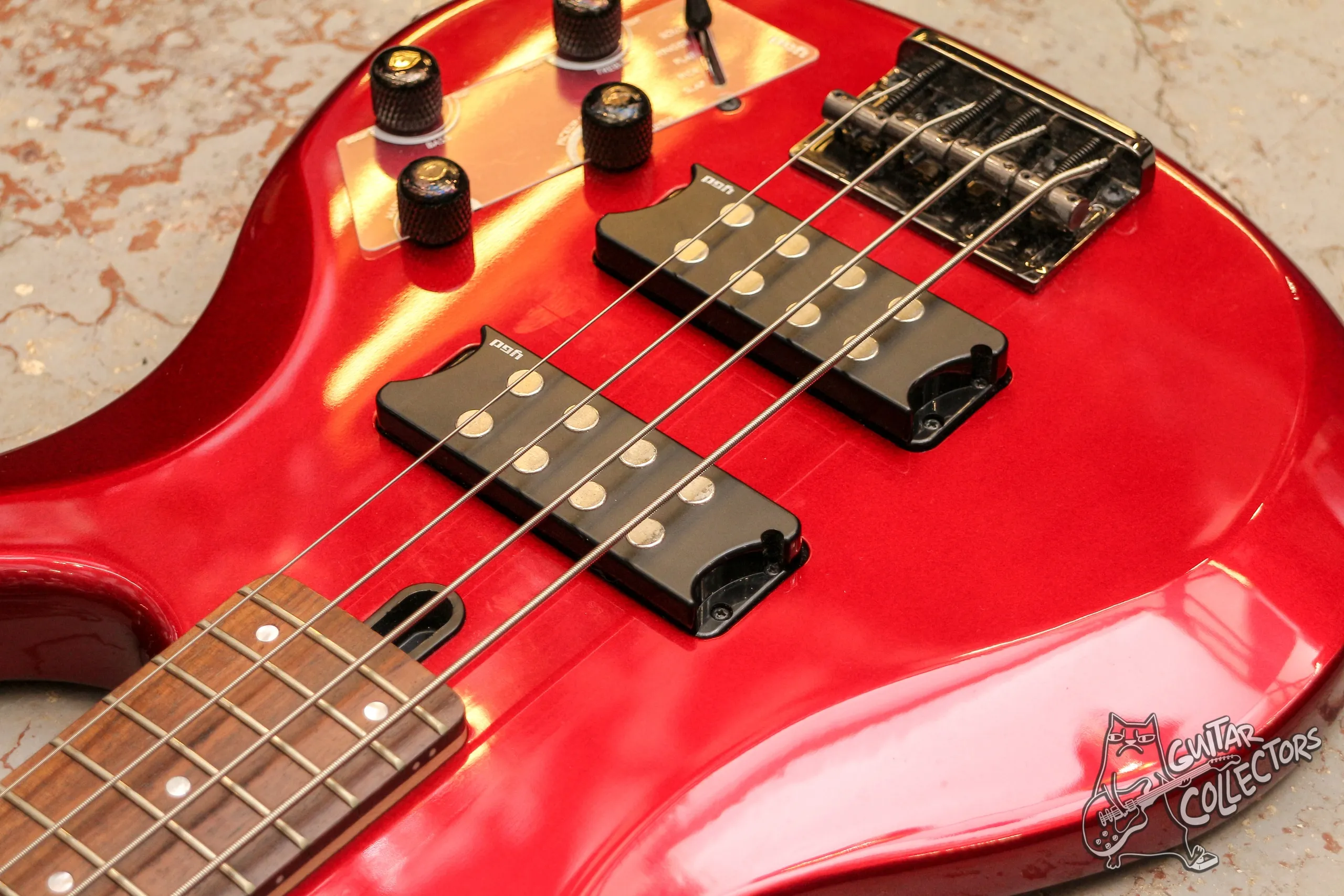 Yamaha TRBX 304 Bass Red