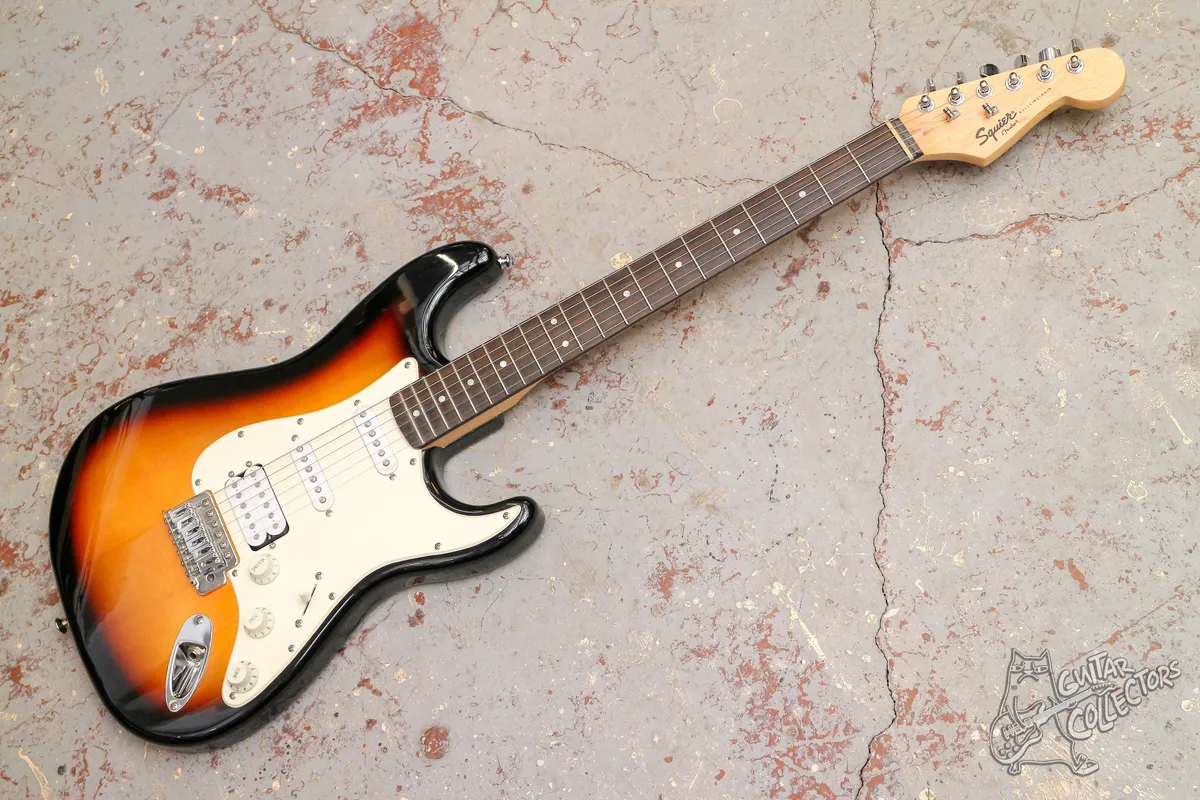 Squier Bullet Stratocaster HSS Sunburst