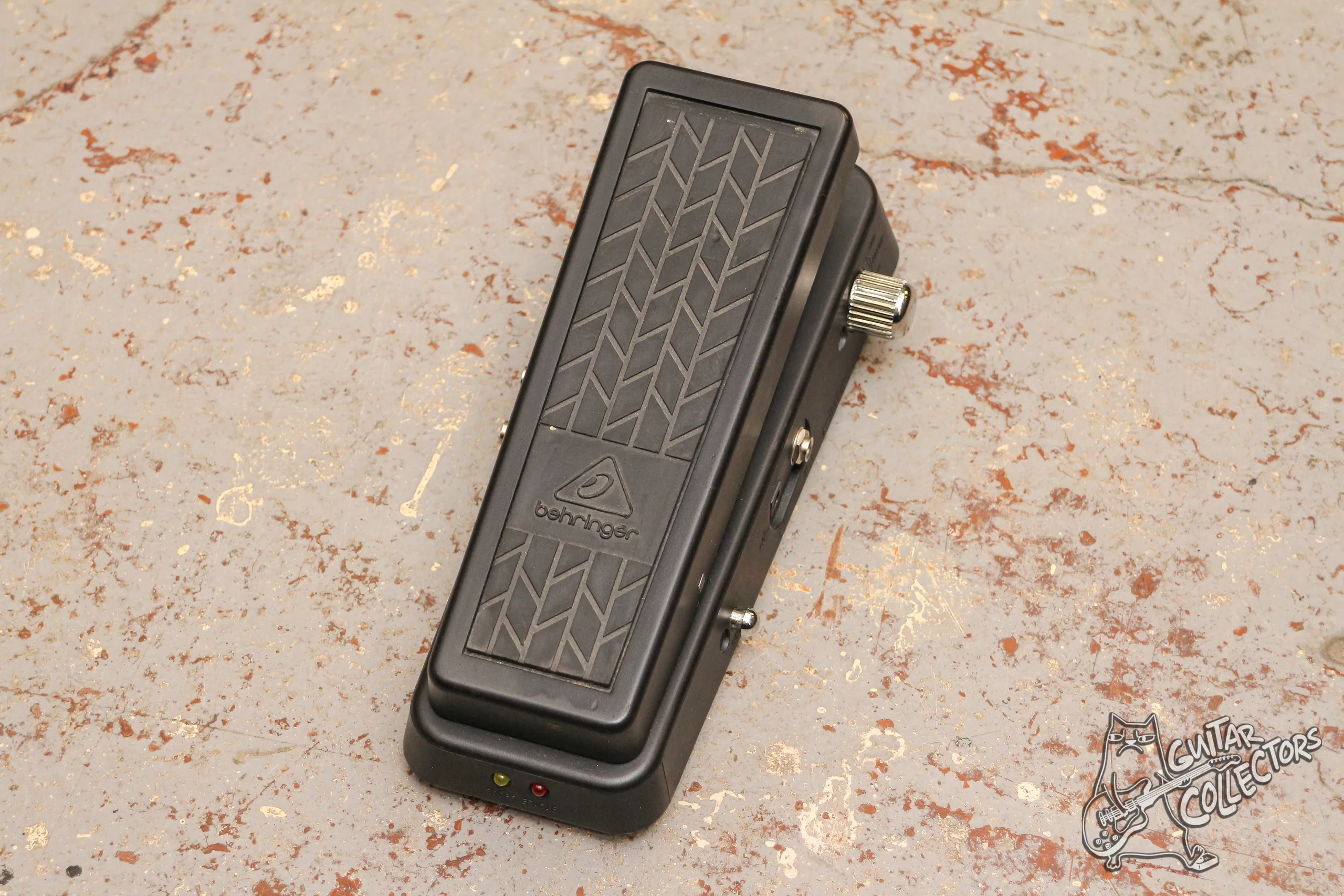 Behringer Hell Babe HB 01 Wah