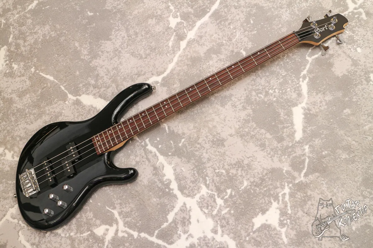 Cort Action Plus PJ Bass