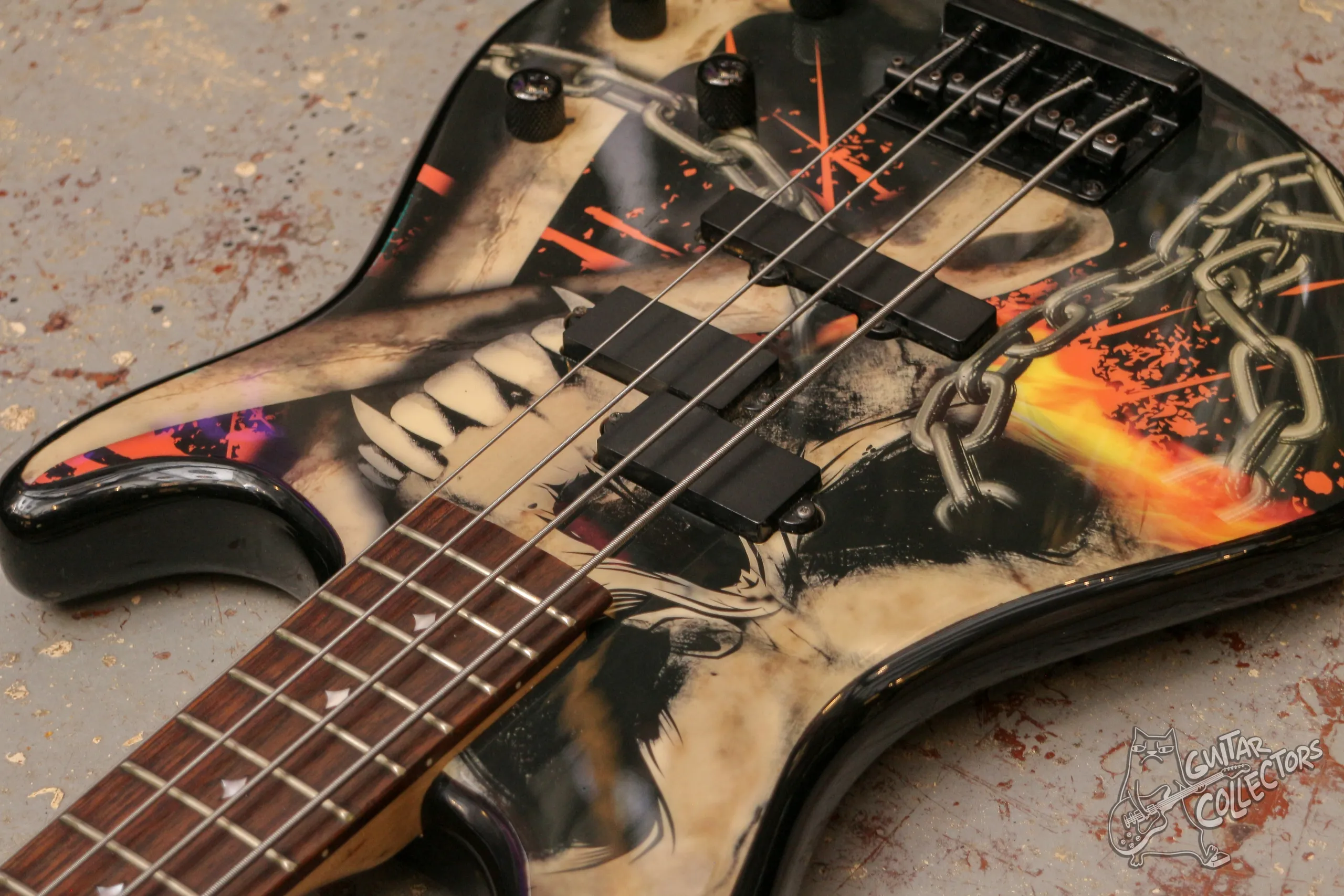 Dean E10APJ Skull PJ Bass