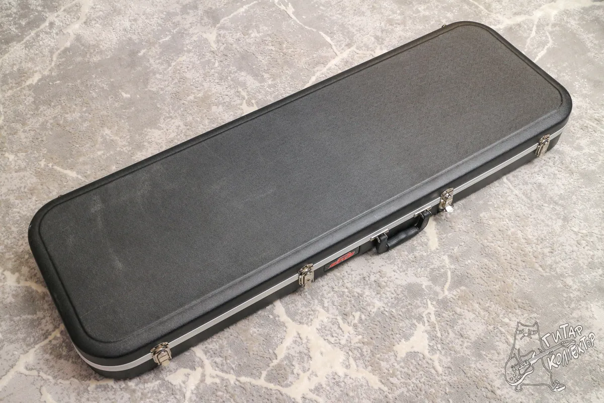 Кейс для бас гитары SKB Bass Case