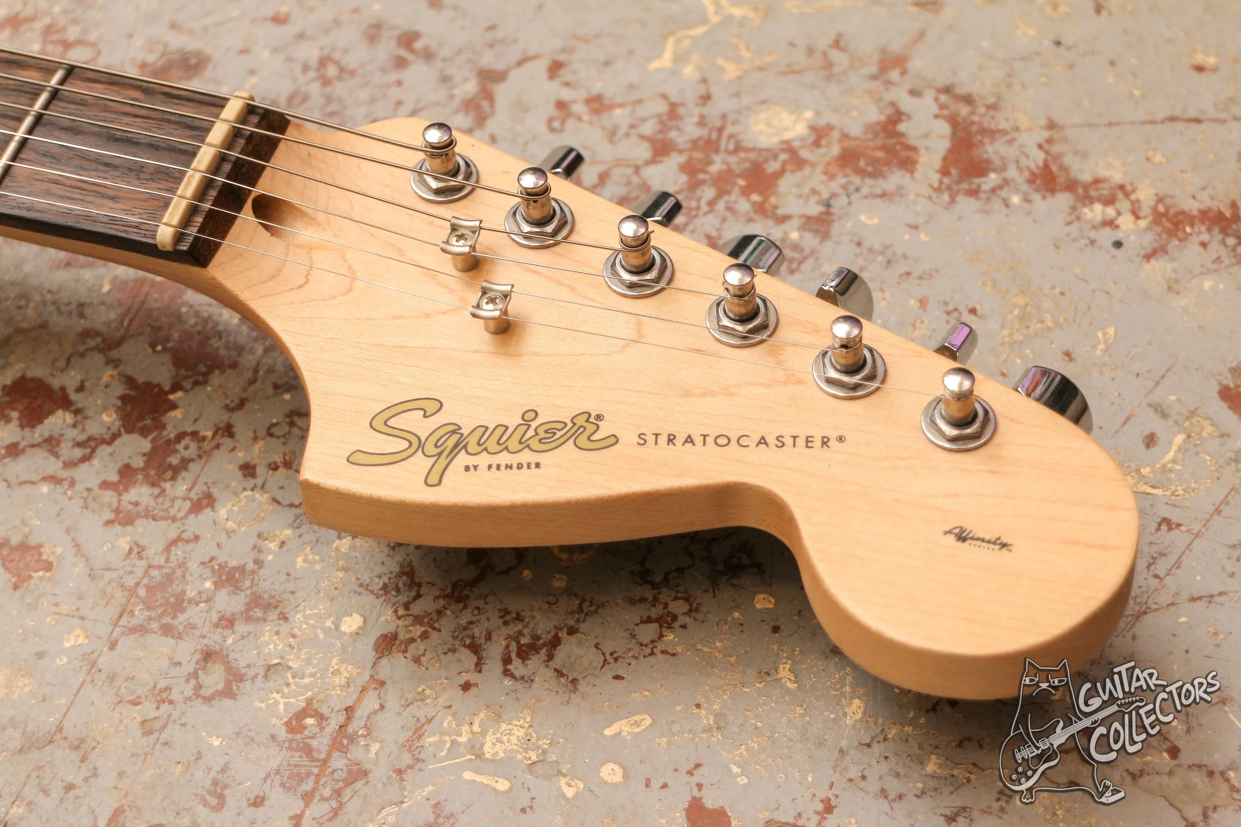 Squier Affinity Stratocaster Race Red