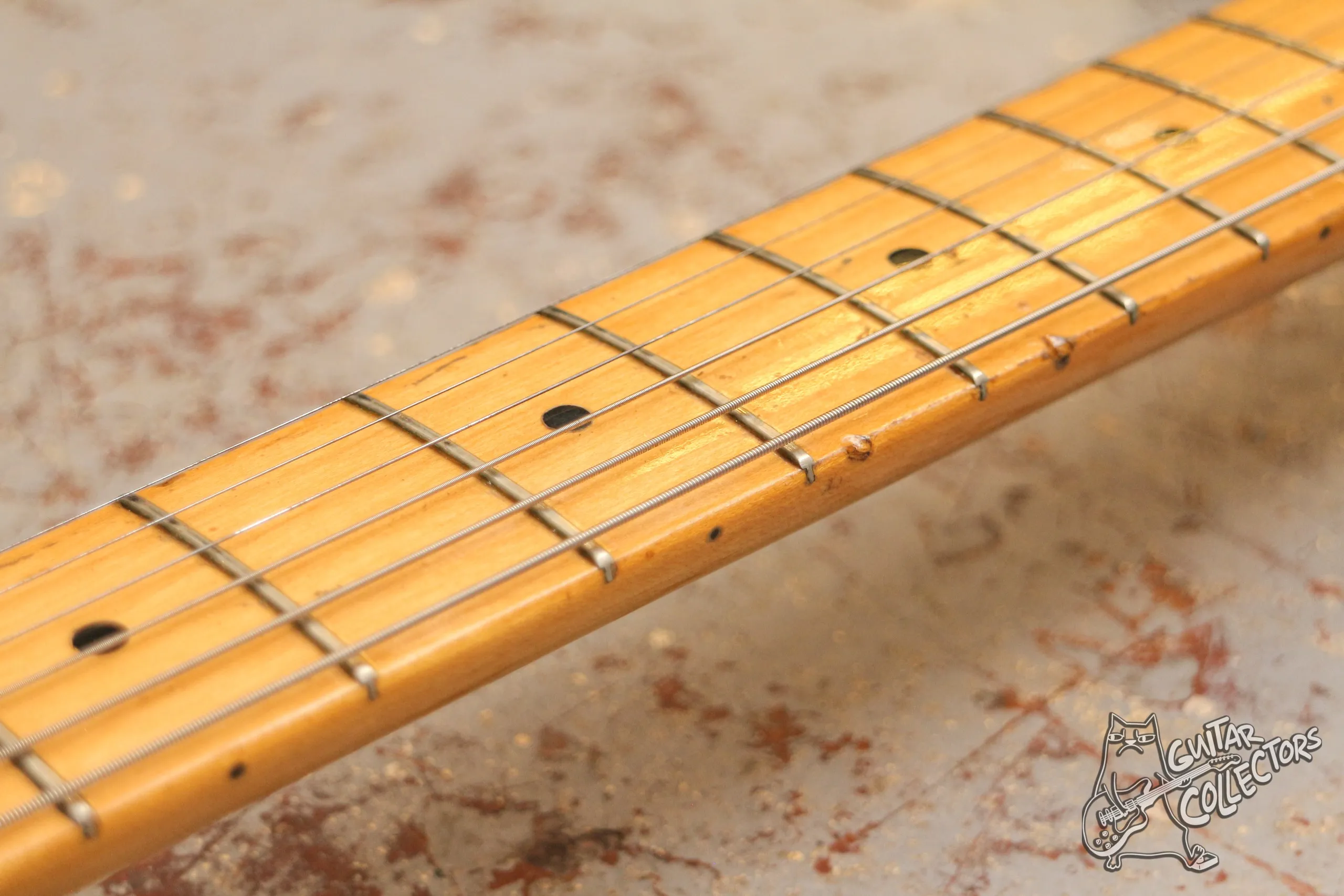 Greco SE-600 Sparkle Sounds Stratocaster