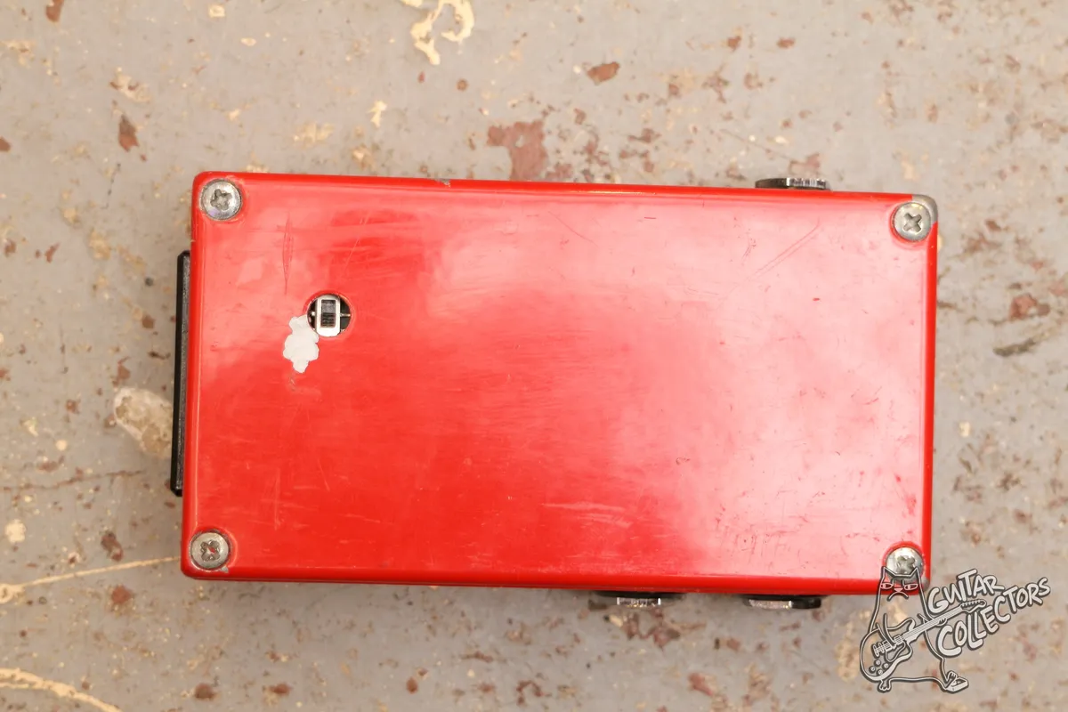 Hughes & Kettner Red Box Classic Speaker Emulator / DI Box