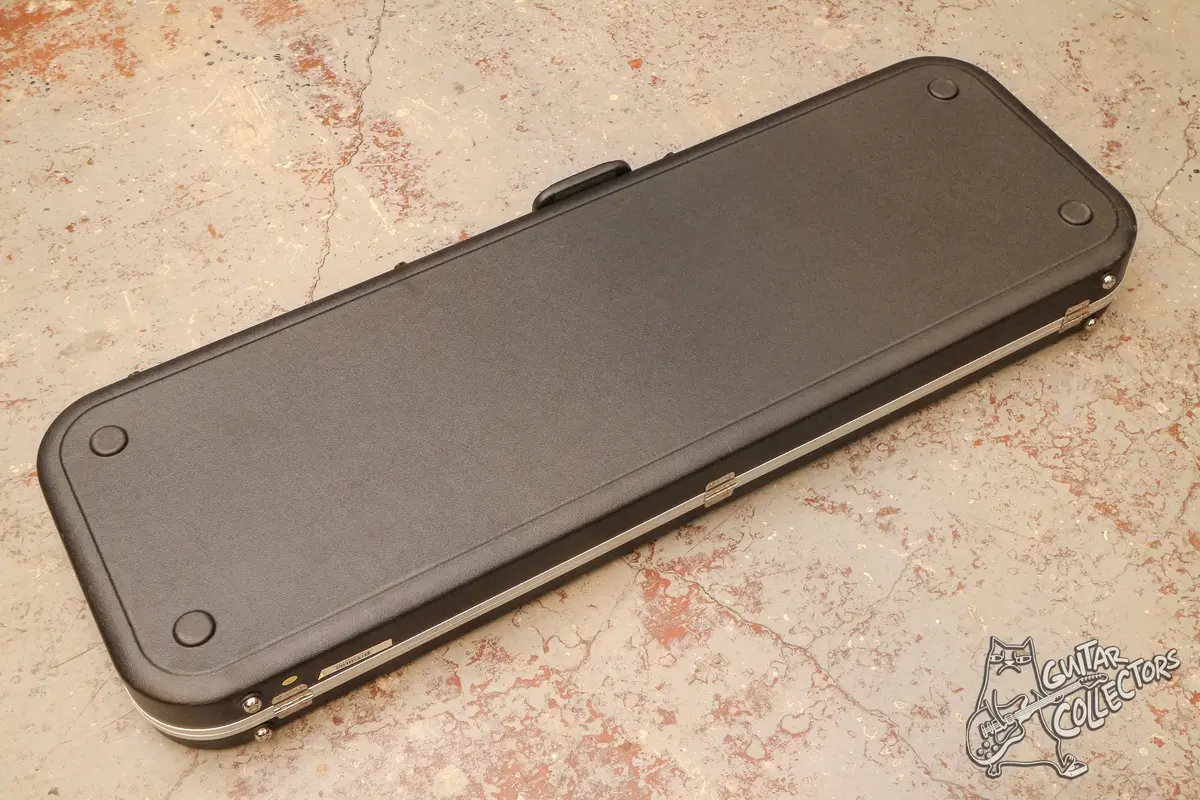 SKB Кейс для бас гитары