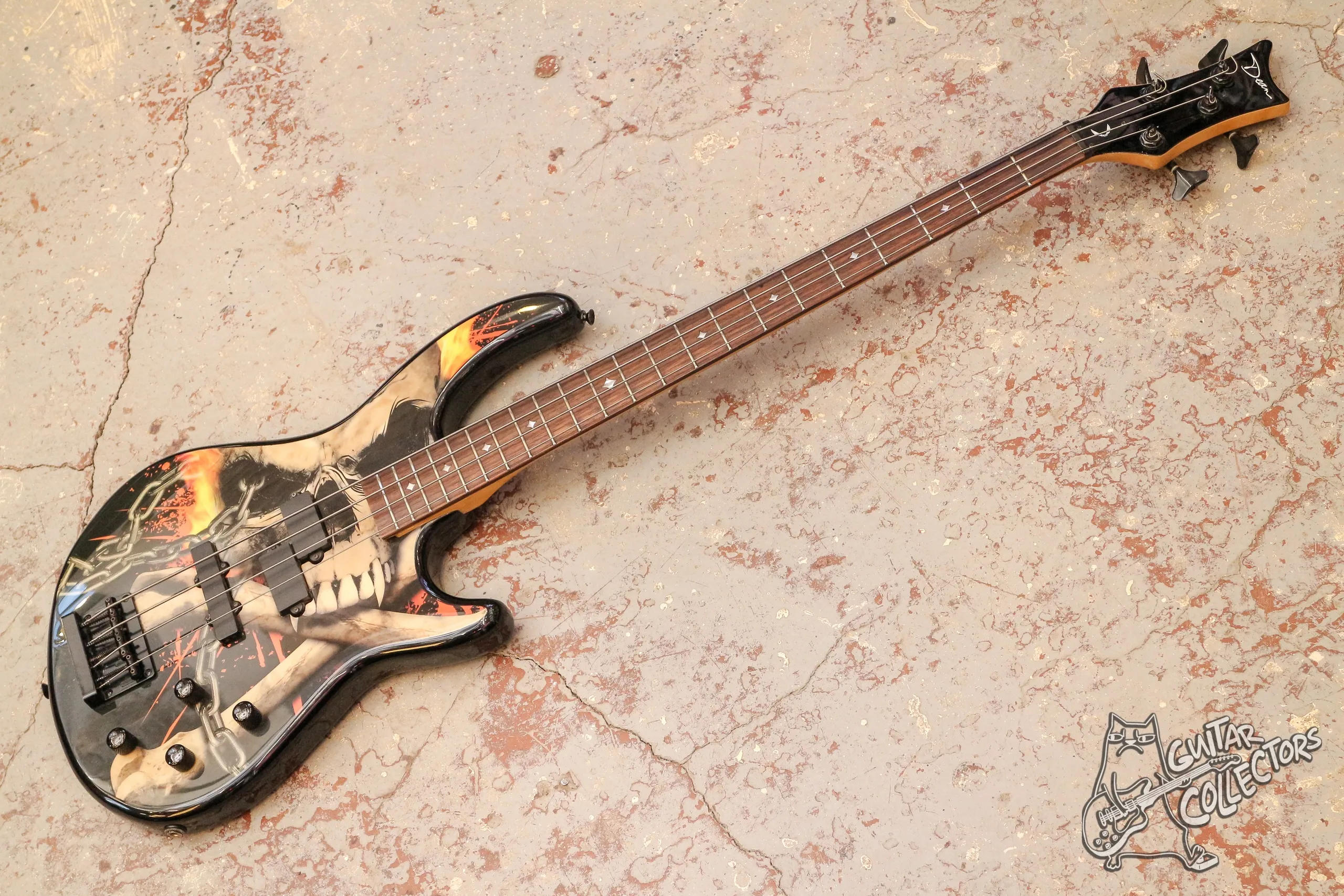 Dean E10APJ Skull PJ Bass