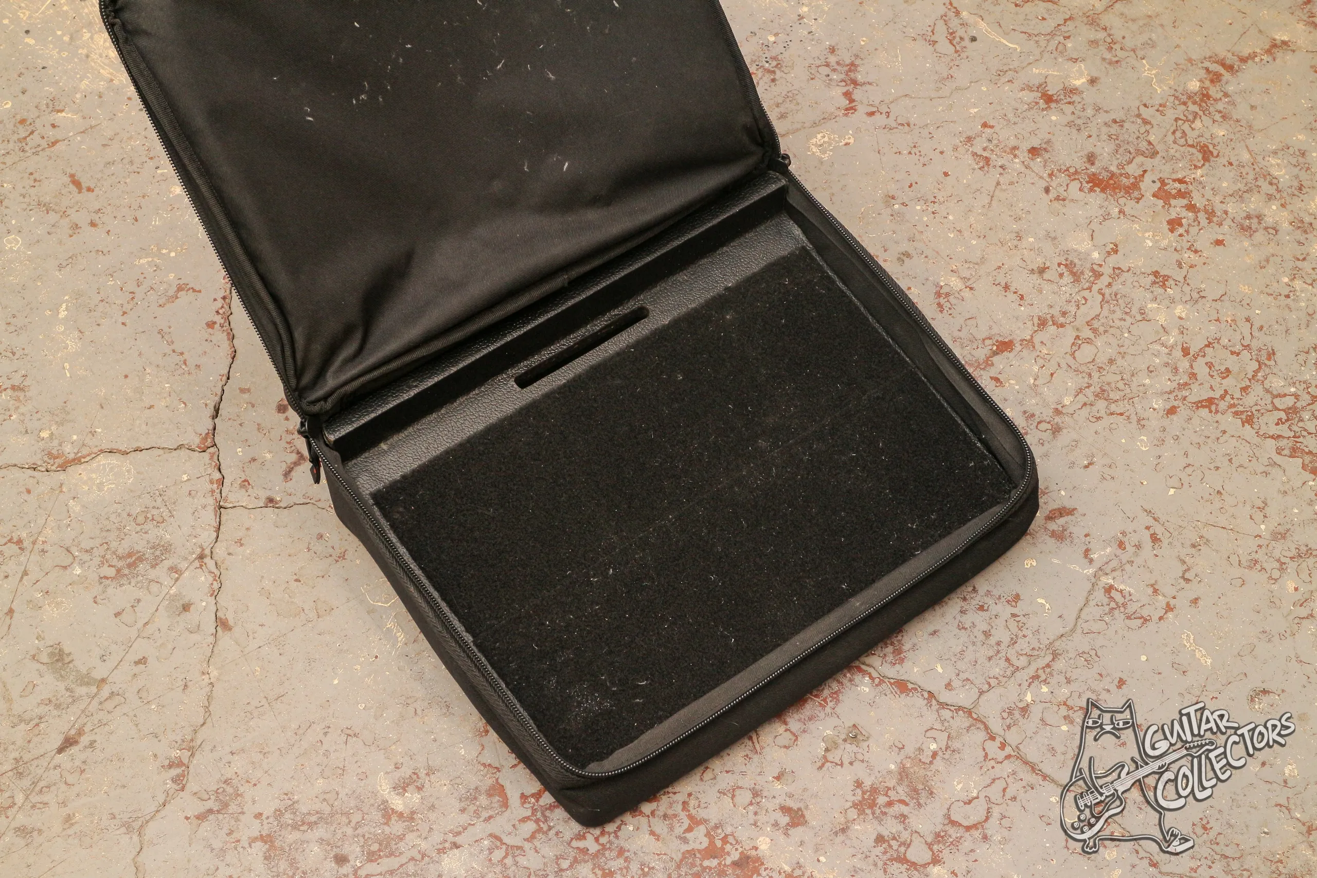 Gator Pedal Tote Pedalboard