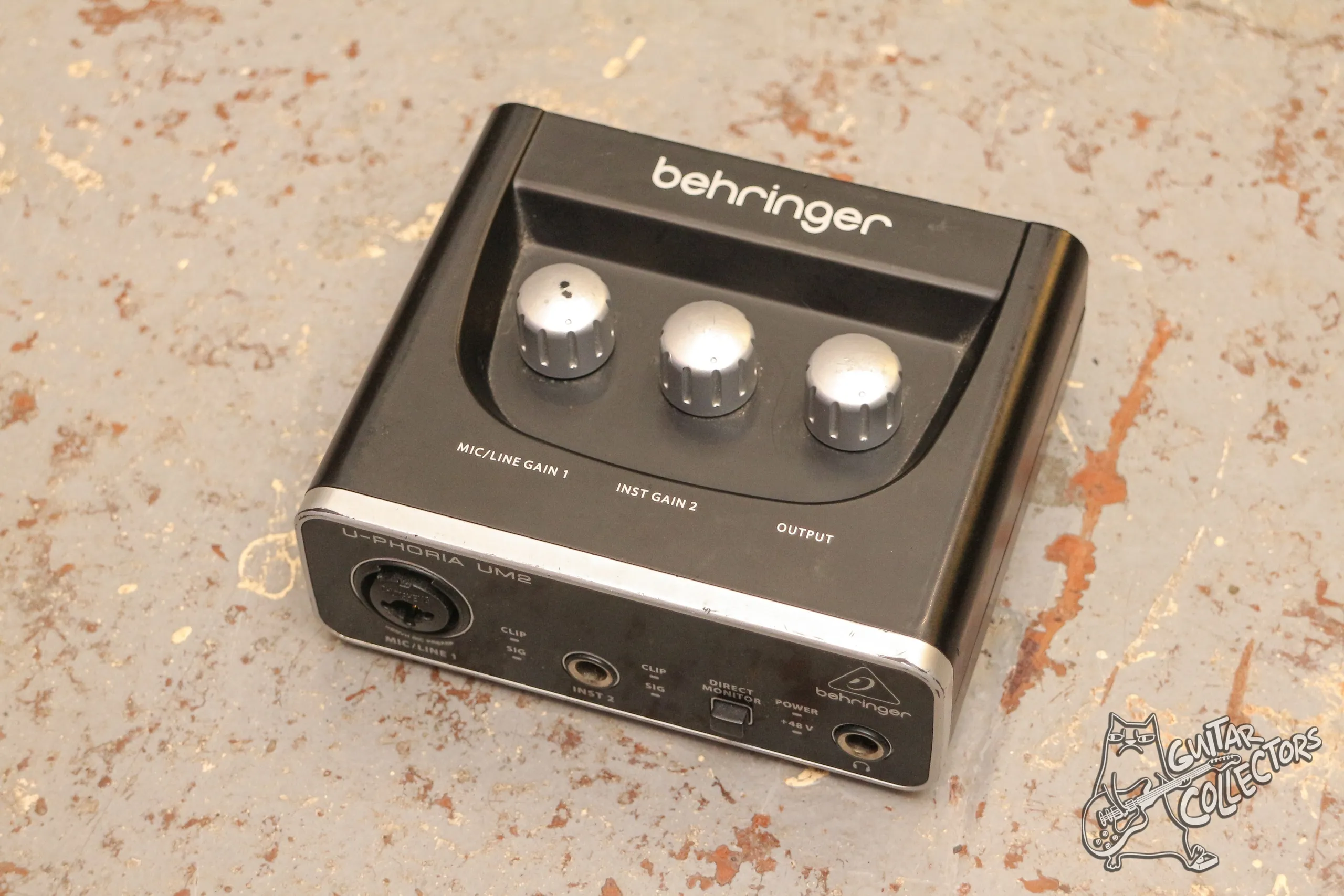Behringer UM 2 USB Внешняя звуковая карта