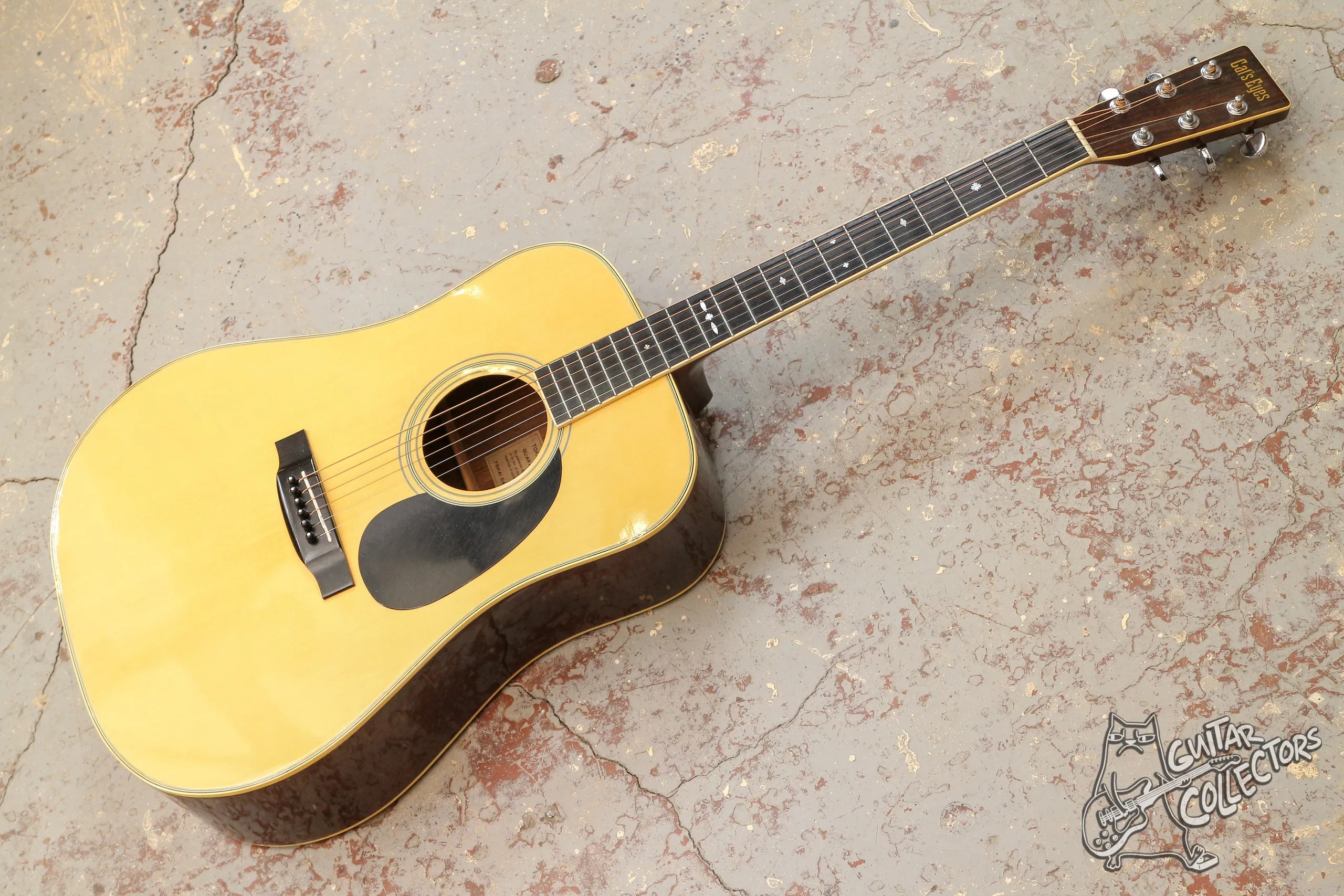 Tokai Cat`s Eyes CE-300 Dreadnought