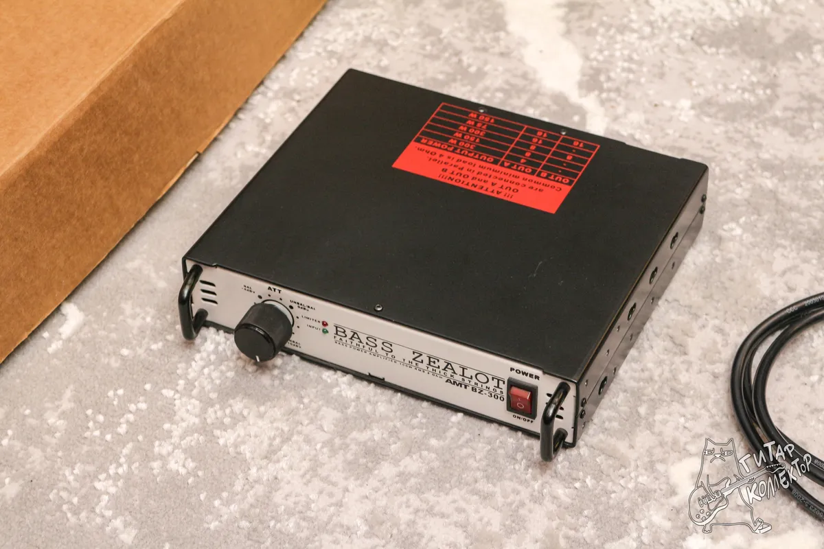 AMT Bass ZEALOT BZ 300 Басовый Оконечный Усилитель