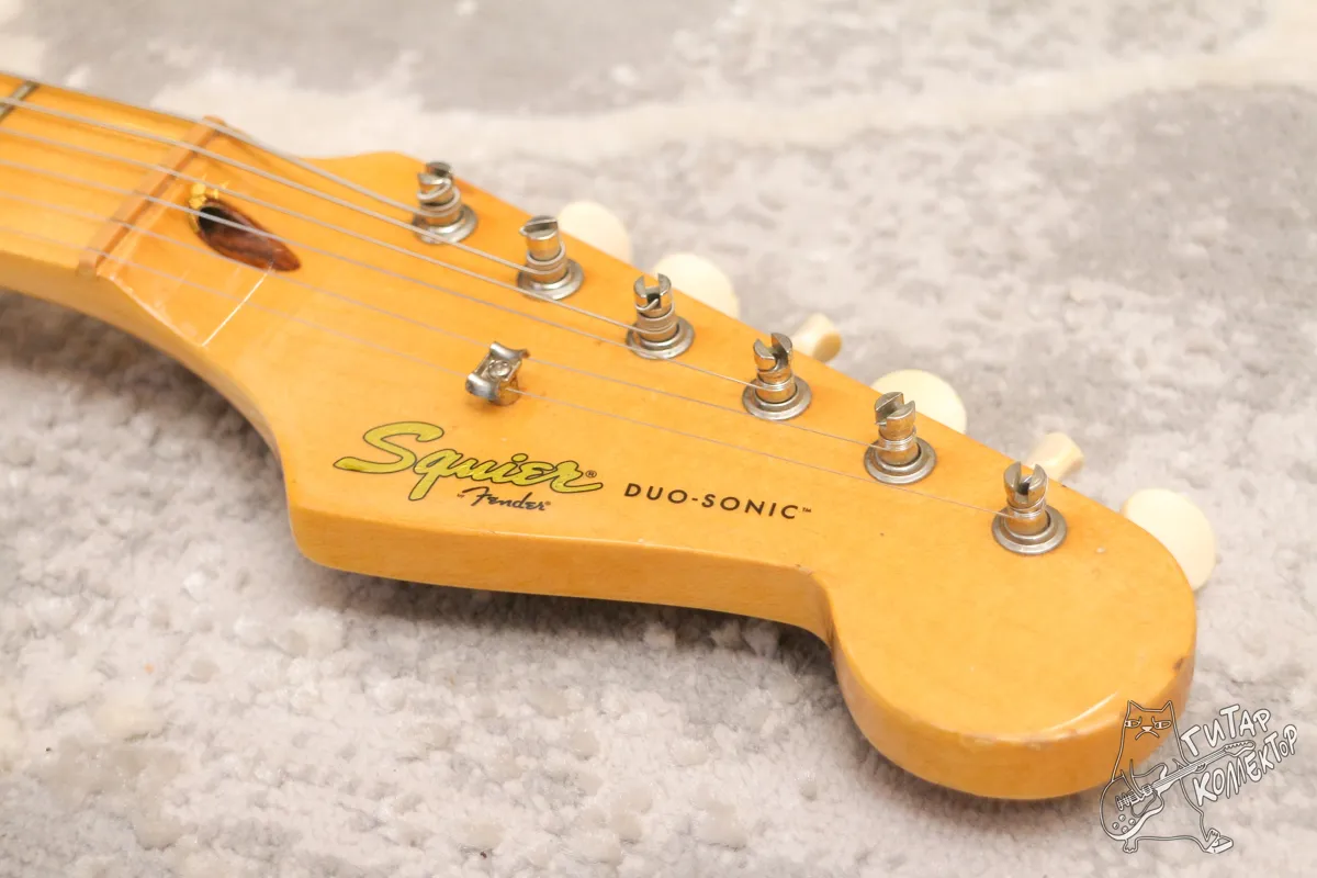 Squier Classic Vibe Duo-Sonic SS MN Desert Sand