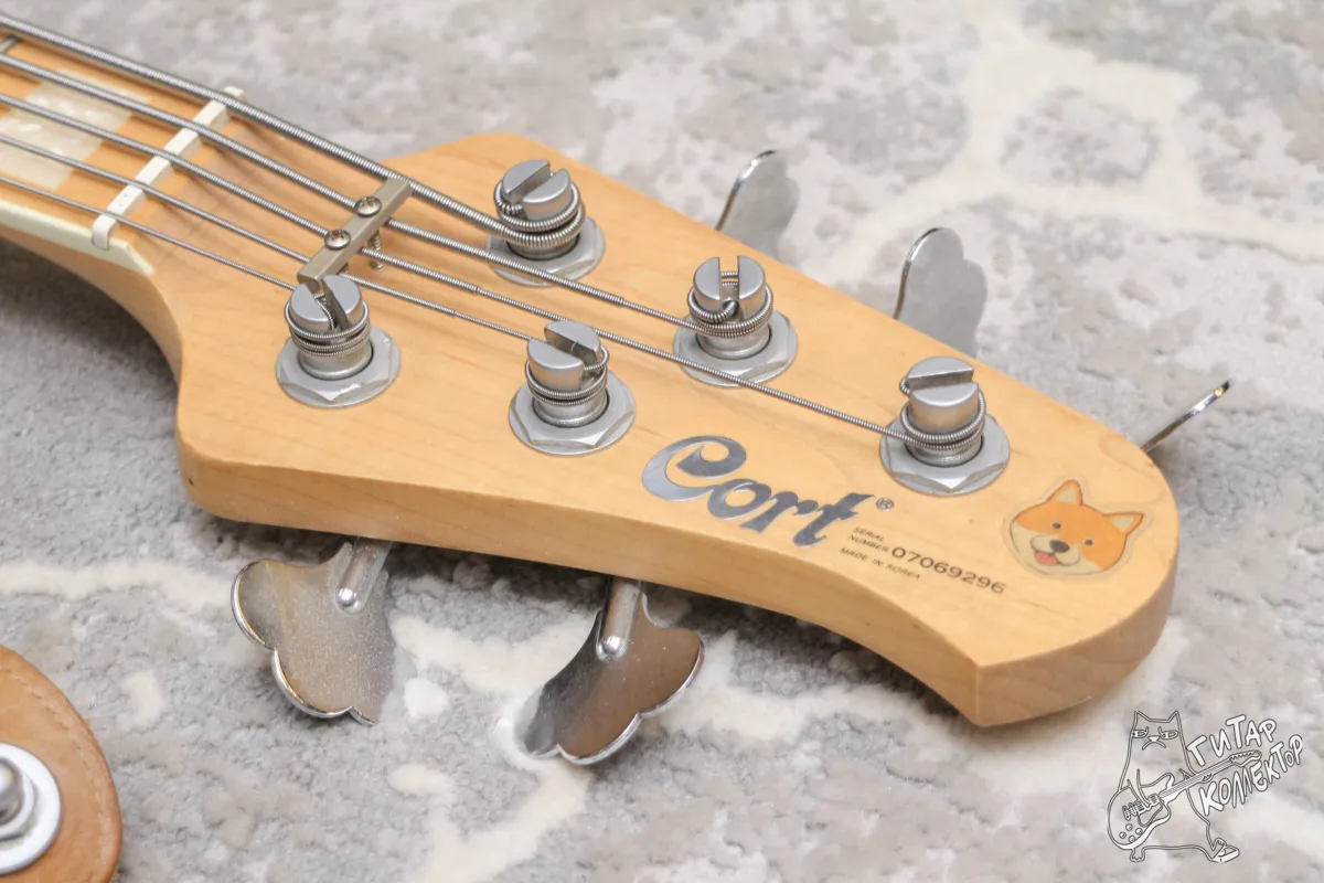 Cort GB75 HJ 5-str Bass