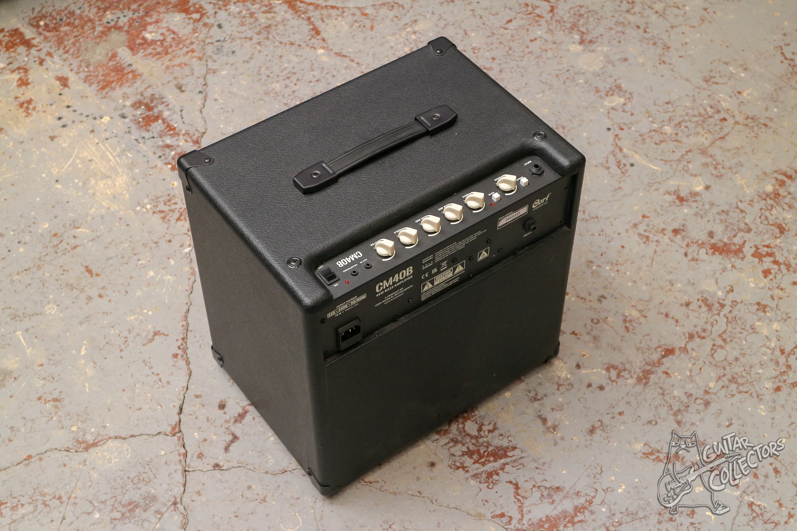 Cort CM 40 B Bass Guitar Combo