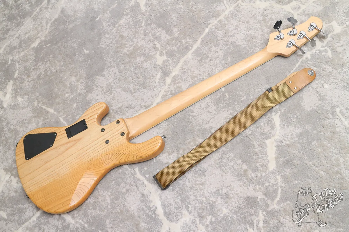 Cort GB75 HJ 5-str Bass