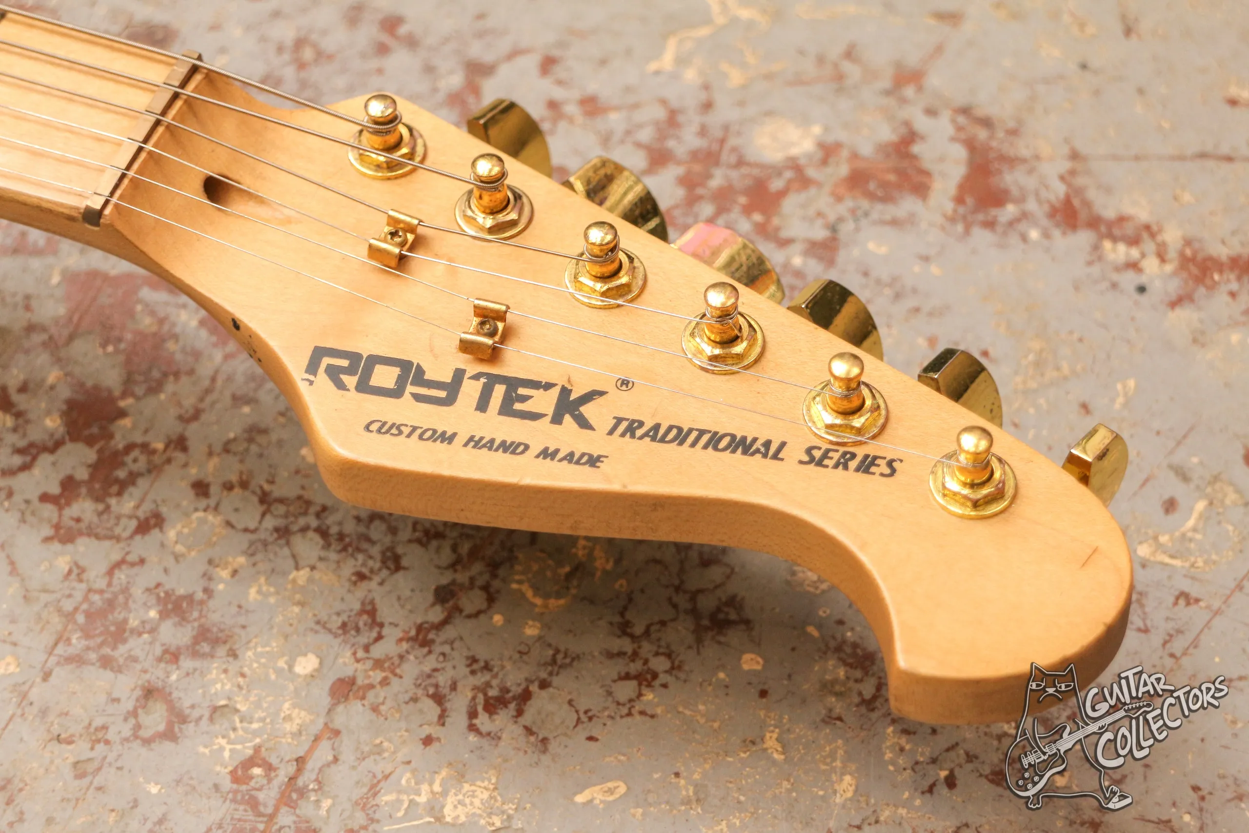 Roytek Stratocaster Traditional Series