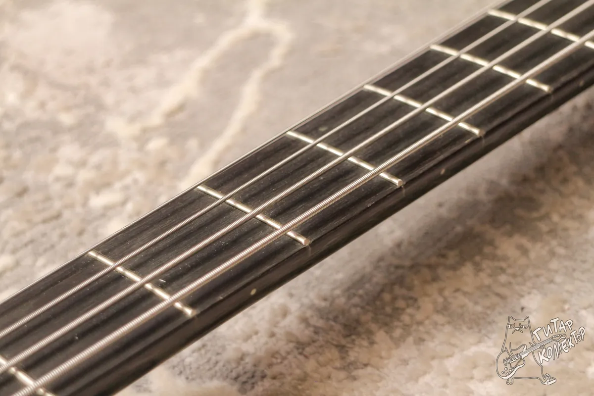 Cort Gene Simmons Axe Bass Copy