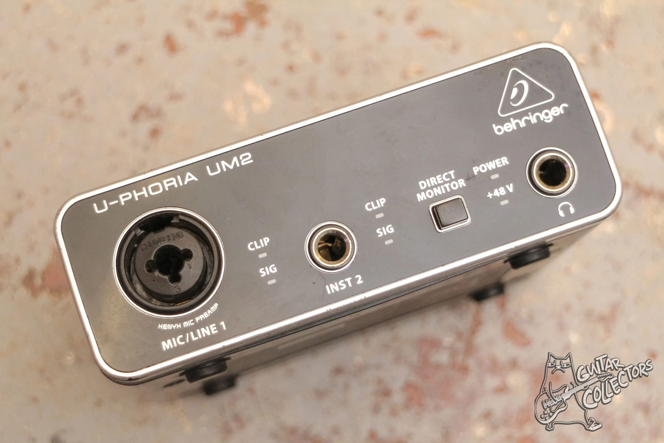 Behringer UM 2 USB Внешняя звуковая карта