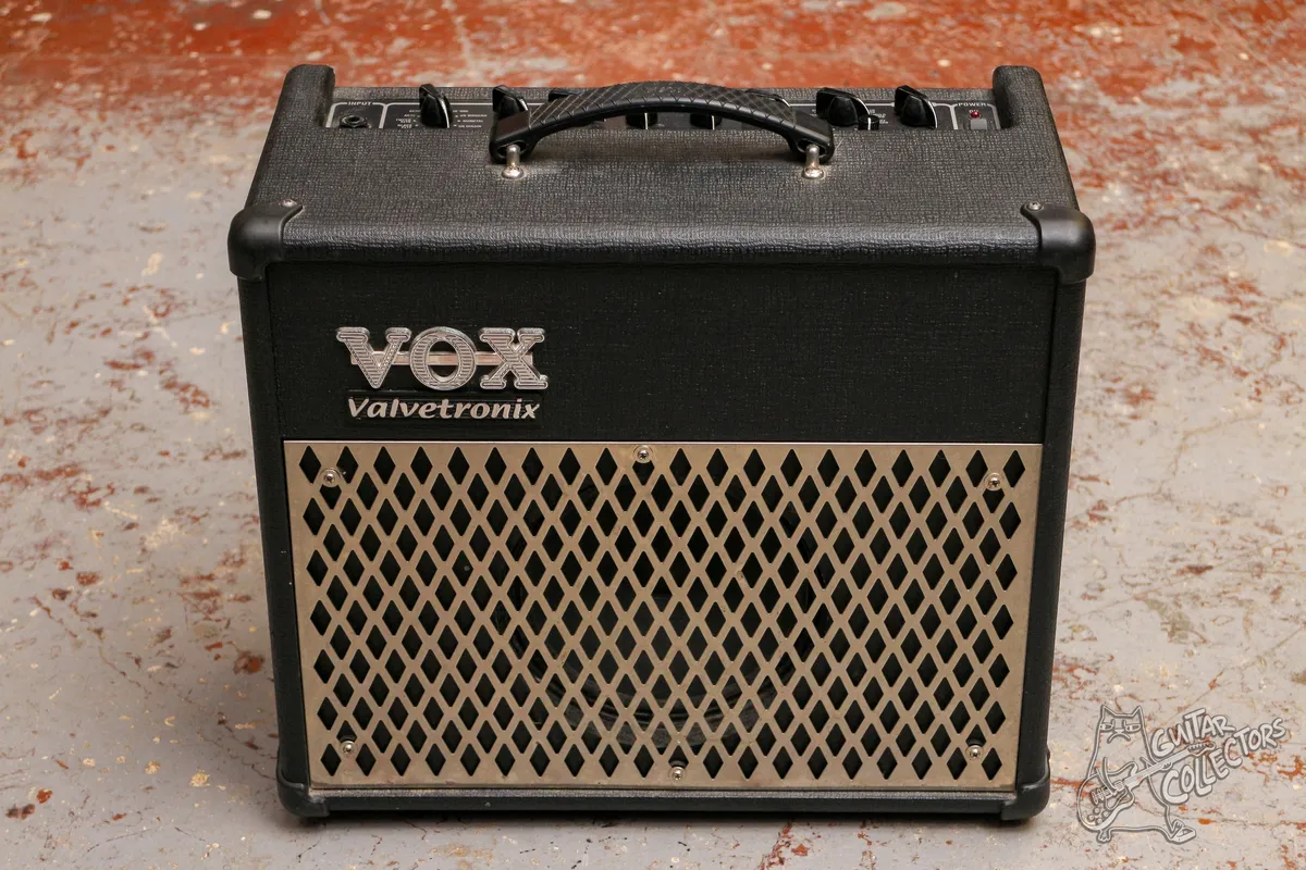 VOX AD 15 VT Guitar Combo