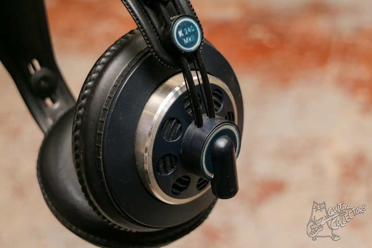 AKG K 240 MK II Студийные наушники
