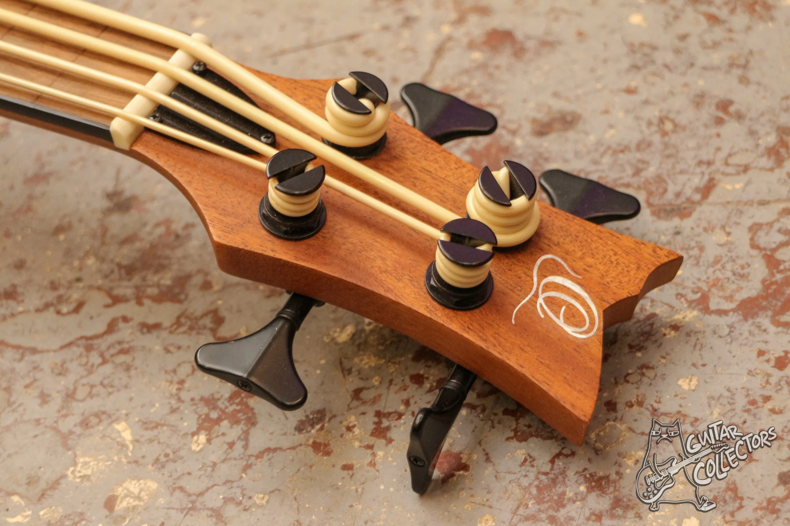 Ortega LIZZY BSFL GB Lizard Series Ukulele Bass