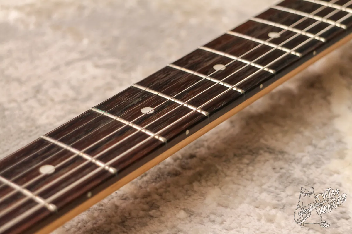 Mavis Stratocaster Silver
